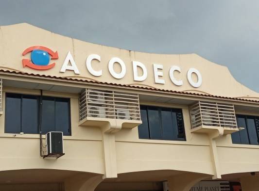 Fachada del edificio de la Acodeco. Fachada del edificio de la Acodeco.