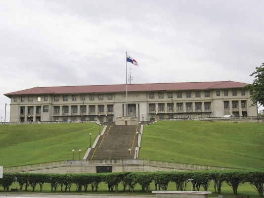 Edificio de la Administración del Canal de Panamá. Edificio de la Administración del Canal de Panamá.