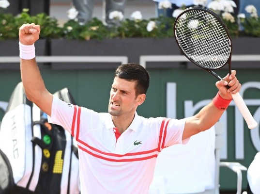 Novak Djokovic, tenista desplegó un juego de mucha altura para logra su tercera ronda en el Roland Garros, donde busca su segundo cetro. Novak Djokovic, tenista desplegó un juego de mucha altura para logra su tercera ronda en el Roland Garros, donde busca su segundo cetro.
