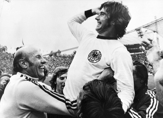 Gerd Muller, el legendario delantero del Bayern Múnich y de la selección de Alemania murió el domingo, 15 de agosto a los 75 años.. Gerd Muller, el legendario delantero del Bayern Múnich y de la selección de Alemania murió el domingo, 15 de agosto a los 75 años..