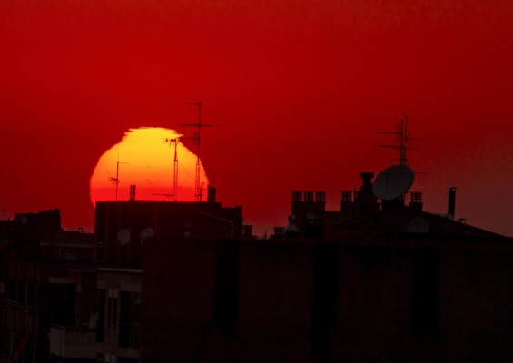 El pasado mes fue el junio más cálido del que haya registros y autoridades de la NASA anticipan que este mes será probablemente el julio más caluroso hasta el momento. El pasado mes fue el junio más cálido del que haya registros y autoridades de la NASA anticipan que este mes será probablemente el julio más caluroso hasta el momento.