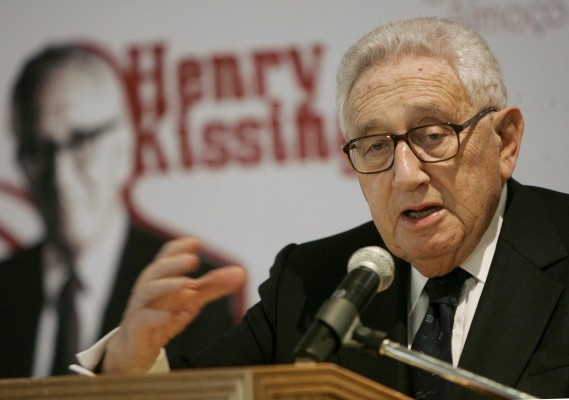 Fotografía de archivo, tomada en mayo de 2006, en la que se registró al ex secretario de Estado de Estados Unidos entre 1973 y 1977, Henry Kissinger, durante una conferencia, en Lisboa (Portugal). Fotografía de archivo, tomada en mayo de 2006, en la que se registró al ex secretario de Estado de Estados Unidos entre 1973 y 1977, Henry Kissinger, durante una conferencia, en Lisboa (Portugal).