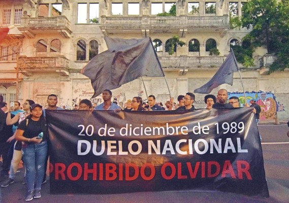 El 20 de diciembre fue declarado día de duelo nacional en 2019, pero con jornada laboral ordinaria y sin el cierre de oficinas públicas y privadas. El 20 de diciembre fue declarado día de duelo nacional en 2019, pero con jornada laboral ordinaria y sin el cierre de oficinas públicas y privadas.
