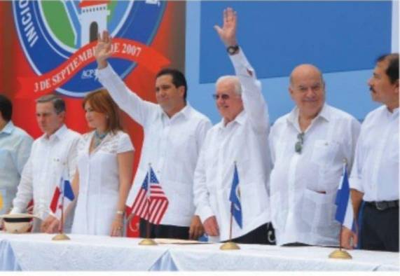 El expresidente Torrijos Espino ha dicho que la obra de ampliación del Canal es un componente de la visión compartida en el desarrollo nacional El expresidente Torrijos Espino ha dicho que la obra de ampliación del Canal es un componente de la visión compartida en el desarrollo nacional