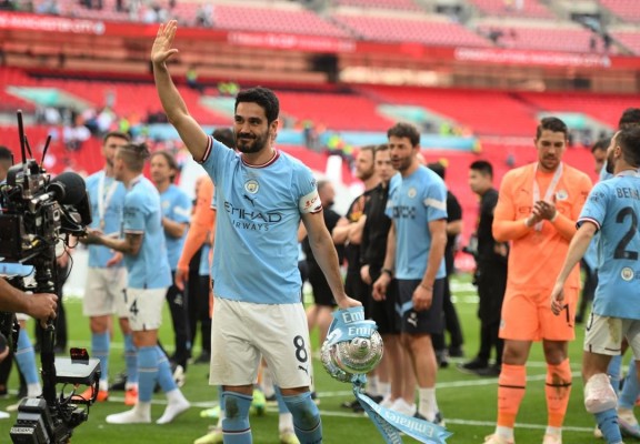 Ilkay Gündogan, jugador de fútbol profesional alemán de origen turco. Imagen de archivo. Ilkay Gündogan, jugador de fútbol profesional alemán de origen turco. Imagen de archivo.