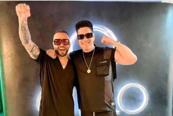 Chyno y Nacho vuelven juntos después de haberse separado en el 2017. Chyno y Nacho vuelven juntos después de haberse separado en el 2017.