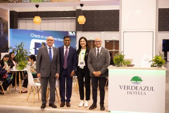 ‘En Fiexpo la exhibición de VerdeAzul Hotels se destacó por su enfoque sustentable, basado en prácticas innovadoras’, destacó la cadena. ‘En Fiexpo la exhibición de VerdeAzul Hotels se destacó por su enfoque sustentable, basado en prácticas innovadoras’, destacó la cadena.