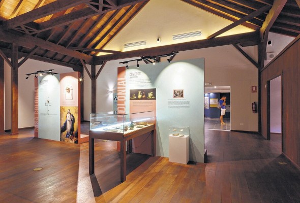 Sala del Museo de la Plaza Mayor en Panamá Viejo Sala del Museo de la Plaza Mayor en Panamá Viejo