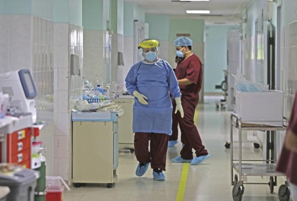 Los médicos panameños han manifestado agotamiento por la crisis sanitaria. Los médicos panameños han manifestado agotamiento por la crisis sanitaria.