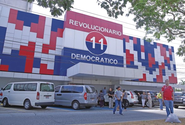 PRD elige a su oferta electoral. PRD elige a su oferta electoral.