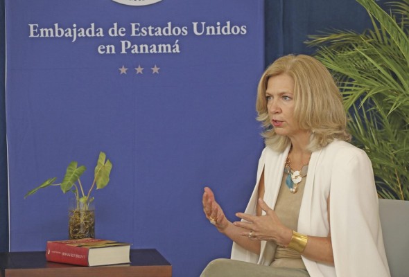 Katherine Dueholm, subsecretaria adjunta interina del Departamento de Estado de EE.UU. para México y Centroamérica Katherine Dueholm, subsecretaria adjunta interina del Departamento de Estado de EE.UU. para México y Centroamérica