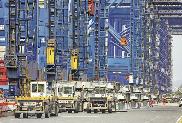 'El transbordo de carga es la base para el desarrollo del 'hub' logístico en Panamá' 'El transbordo de carga es la base para el desarrollo del 'hub' logístico en Panamá'