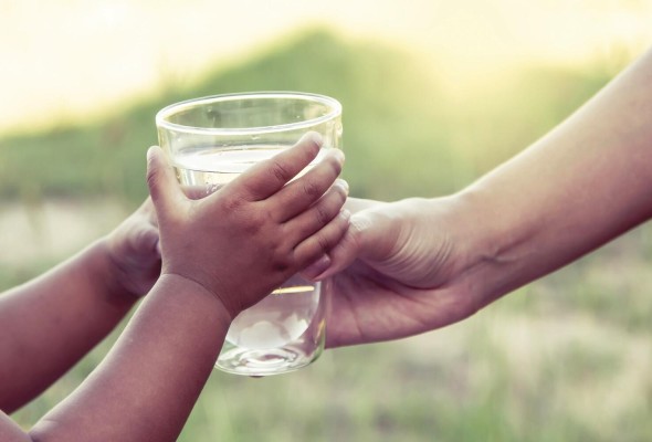 El 28 de julio de 2010, la Asamblea General de las Naciones Unidas reconoció explícitamente el derecho humano al agua y al saneamiento. El 28 de julio de 2010, la Asamblea General de las Naciones Unidas reconoció explícitamente el derecho humano al agua y al saneamiento.