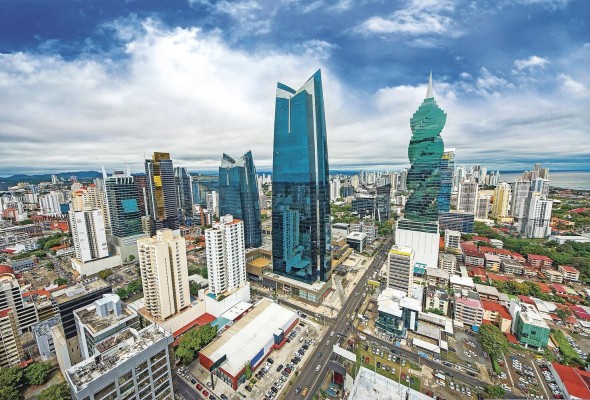 La Ciudad de Panamá. La Ciudad de Panamá.