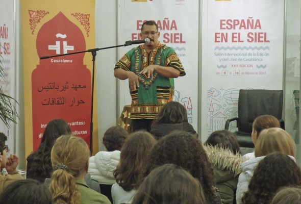 Mientras estás en casa, te voy a contar un cuento Mientras estás en casa, te voy a contar un cuento