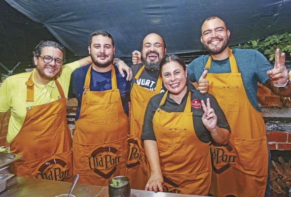 Enrique Fernández, Bhansi Melwani, Arturo Illueca, Jenny Guerra y Sergio Landero Enrique Fernández, Bhansi Melwani, Arturo Illueca, Jenny Guerra y Sergio Landero