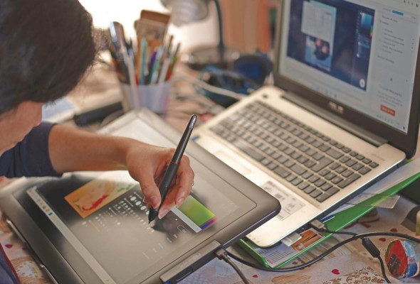 El arte digital también incorpora diferentes elementos como el sonido o el video. El arte digital también incorpora diferentes elementos como el sonido o el video.