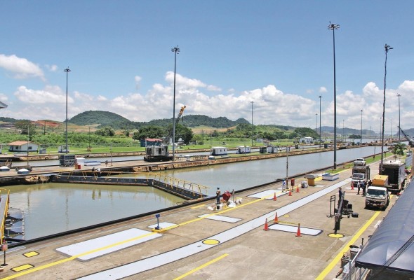 Para Alberto Mora, Panamá dispone de grandes potencialidades al estar ubicado en un punto neurálgico para el comercio internacional; esta es una de las oportunidades de cara al desarrollo. Para Alberto Mora, Panamá dispone de grandes potencialidades al estar ubicado en un punto neurálgico para el comercio internacional; esta es una de las oportunidades de cara al desarrollo.