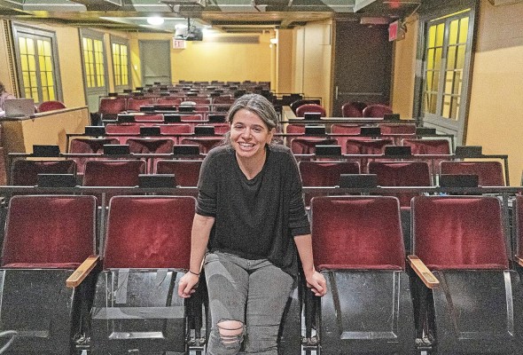 La directora de la obra teatral “Eva Luna”, Estefanía Fadul La directora de la obra teatral “Eva Luna”, Estefanía Fadul