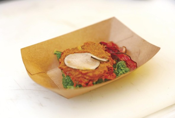 El palo 'Buñuelo de vegetales y sofrito criollo'. El palo 'Buñuelo de vegetales y sofrito criollo'.