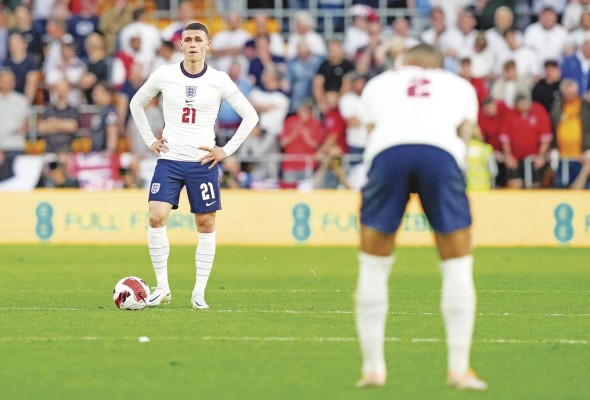 Inglaterra no fue capaz de sumar tres puntos en cada partido de los cuatro disputados. Inglaterra no fue capaz de sumar tres puntos en cada partido de los cuatro disputados.
