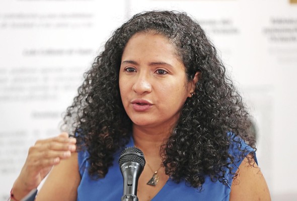 Sandy Correa, precandidata a diputada por el 2-2 Sandy Correa, precandidata a diputada por el 2-2
