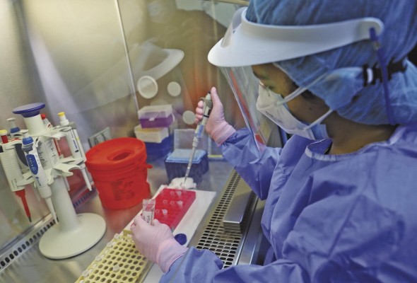 Técnicos de laboratorio han sido contagiados. Técnicos de laboratorio han sido contagiados.