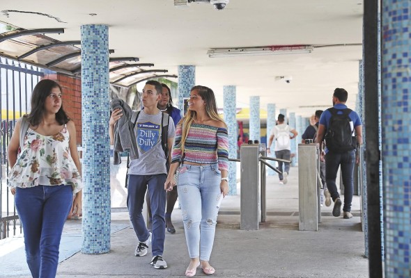 La apropiación social de tecnología en la Universidad de Panamá La apropiación social de tecnología en la Universidad de Panamá
