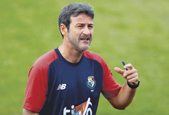 Con relación a la convocatoria de Christiansen, comentó que posiblemente se va a jugar un próximo partido frente a Estados Unidos. Con relación a la convocatoria de Christiansen, comentó que posiblemente se va a jugar un próximo partido frente a Estados Unidos.
