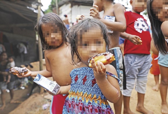 La pobreza extrema se dibuja en el rostro de los niños en tiempos de pandemia La pobreza extrema se dibuja en el rostro de los niños en tiempos de pandemia