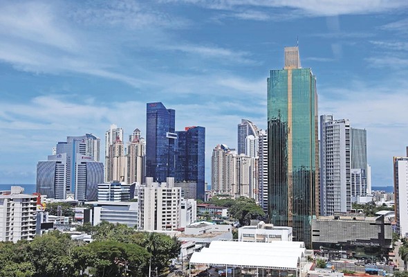 Desde 2017 Panamá comenzó a ser parte de la lista de paraísos fiscales de la UE. Desde 2017 Panamá comenzó a ser parte de la lista de paraísos fiscales de la UE.