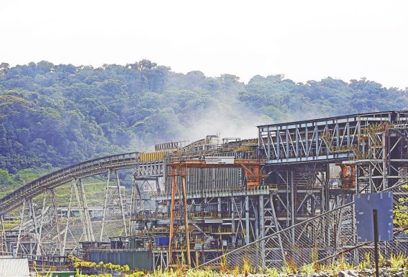 La mina de cobre está ubicada en el distrito de Donoso, provincia de Colón. La mina de cobre está ubicada en el distrito de Donoso, provincia de Colón.