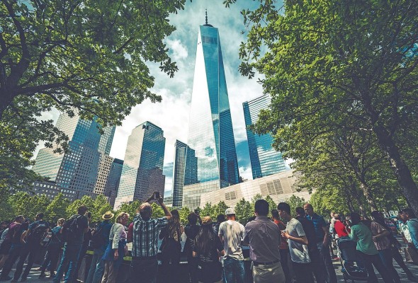 Hoy el sitio ha retomado sus funciones originales de comercio, espacio público e importante nodo de transporte, añadiendo también el atractivo del memorial y museo al uso para turismo y recreación. Hoy el sitio ha retomado sus funciones originales de comercio, espacio público e importante nodo de transporte, añadiendo también el atractivo del memorial y museo al uso para turismo y recreación.