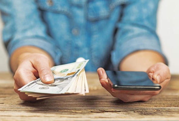 Las remesas además de aportar a la economía representan un salvavidas para las personas, pues les ayuda a cubrir gastos especialmente en momentos difíciles. Las remesas además de aportar a la economía representan un salvavidas para las personas, pues les ayuda a cubrir gastos especialmente en momentos difíciles.
