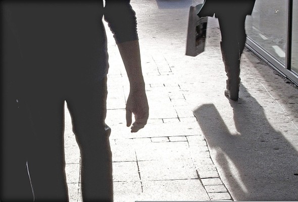La normalización del acoso callejero impide que niñas y adolescentes puedan asistir a programas sociales, culturales o académicos, por temor a ser acosadas. La normalización del acoso callejero impide que niñas y adolescentes puedan asistir a programas sociales, culturales o académicos, por temor a ser acosadas.