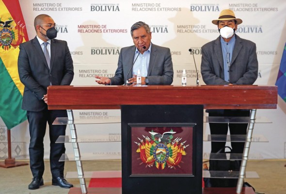El canciller boliviano, Rogelio Mayta. El canciller boliviano, Rogelio Mayta.