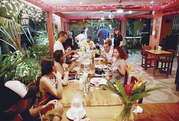 Restaurantes en la cuerda floja luchan por la recuperación Restaurantes en la cuerda floja luchan por la recuperación