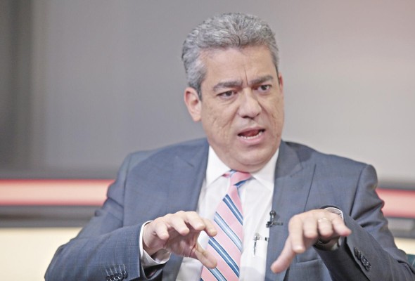 Exministro de Salud, Miguel Mayo Exministro de Salud, Miguel Mayo