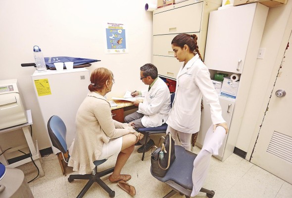 Según el Registro Nacional del Cáncer, esta enfermedad en Panamá aumenta todos los años en un 20%. Según el Registro Nacional del Cáncer, esta enfermedad en Panamá aumenta todos los años en un 20%.