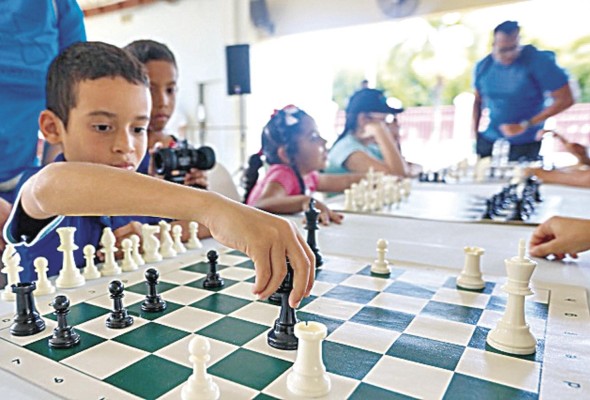 Los niños y adolescentes panameños serán los principales beneficiados por este proyecto. Los niños y adolescentes panameños serán los principales beneficiados por este proyecto.