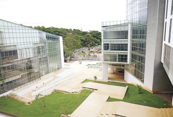 El lugar abarca un total de 30 mil metros cuadrados de construcción, siendo 22 mil de área cerrada y 8 mil abierta El lugar abarca un total de 30 mil metros cuadrados de construcción, siendo 22 mil de área cerrada y 8 mil abierta