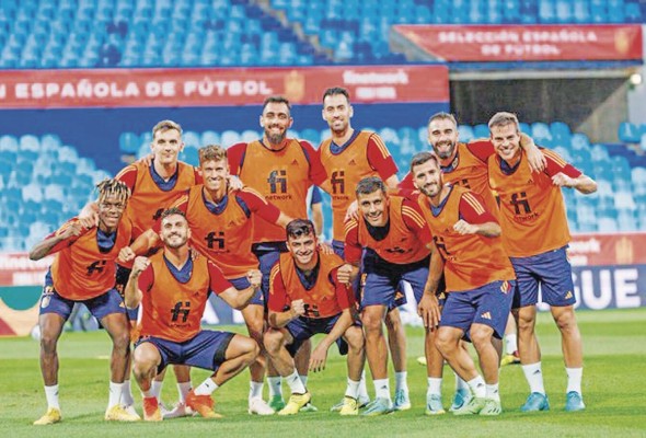 En el grupo E, conformado también por las selecciones de Costa Rica, Alemania y Japón, los españoles abrirán su participación mundialista contra Costa Rica el miércoles 23 de noviembre. En el grupo E, conformado también por las selecciones de Costa Rica, Alemania y Japón, los españoles abrirán su participación mundialista contra Costa Rica el miércoles 23 de noviembre.