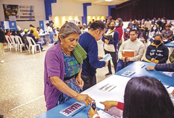 La segunda vuelta electoral está programada para el 20 de agosto próximo. La segunda vuelta electoral está programada para el 20 de agosto próximo.
