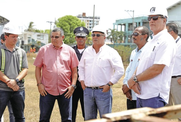 Tras demolición, iniciará la construcción del estadio Justino Salinas, en La Chorrera Tras demolición, iniciará la construcción del estadio Justino Salinas, en La Chorrera