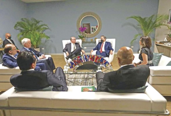 El presidente del BID, Ilan Goldfajn, sostuvo una reunión con el presidente Laurentino Cortizo. El presidente del BID, Ilan Goldfajn, sostuvo una reunión con el presidente Laurentino Cortizo.