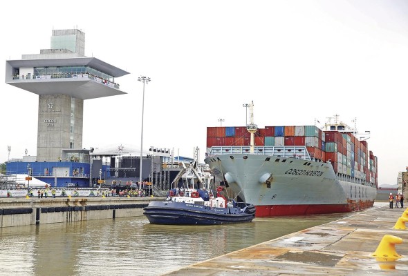Para el año fiscal 2021, la cifra se había más que duplicado, con 1,628 movimientos portuarios de buques con estas dimensiones”, expresa la versión de la ACP. Para el año fiscal 2021, la cifra se había más que duplicado, con 1,628 movimientos portuarios de buques con estas dimensiones”, expresa la versión de la ACP.