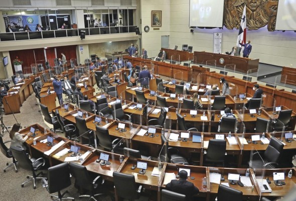 La Asamblea Nacional discutió en sesión permanente las reformas al Código Electoral. La Asamblea Nacional discutió en sesión permanente las reformas al Código Electoral.