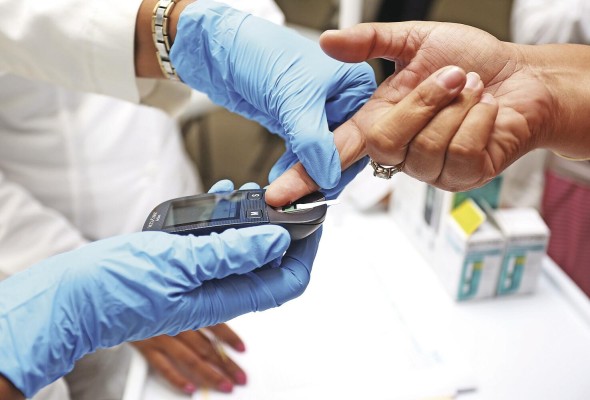 En Panamá, la diabetes es la quinta causa de muerte. Afecta a más de 200 mil panameños de los cuales el 50% lo desconoce. En Panamá, la diabetes es la quinta causa de muerte. Afecta a más de 200 mil panameños de los cuales el 50% lo desconoce.