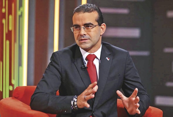 Raphael Fuentes: 'Cada mes se suspenden entre 40 a 50 licitaciones' Raphael Fuentes: 'Cada mes se suspenden entre 40 a 50 licitaciones'