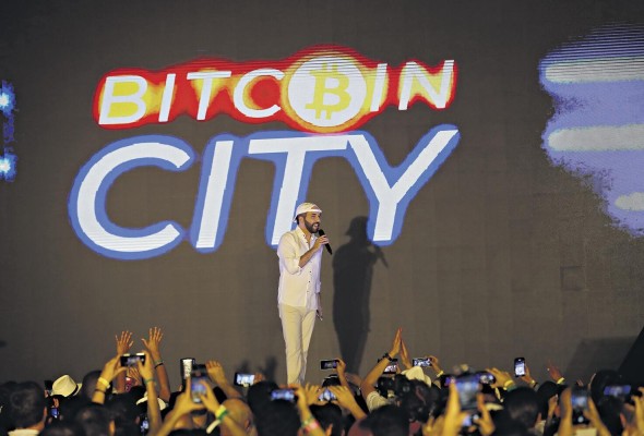 El presidente Nayib Bukele anunció el proyecto de ciudad bitcóin que funcionará en el oriente de El Salvador, en Santa María Mizata. El presidente Nayib Bukele anunció el proyecto de ciudad bitcóin que funcionará en el oriente de El Salvador, en Santa María Mizata.